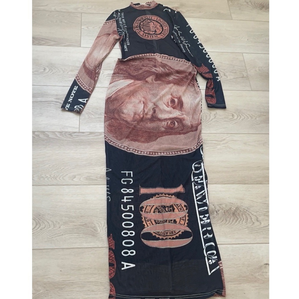 Size large woman money dress